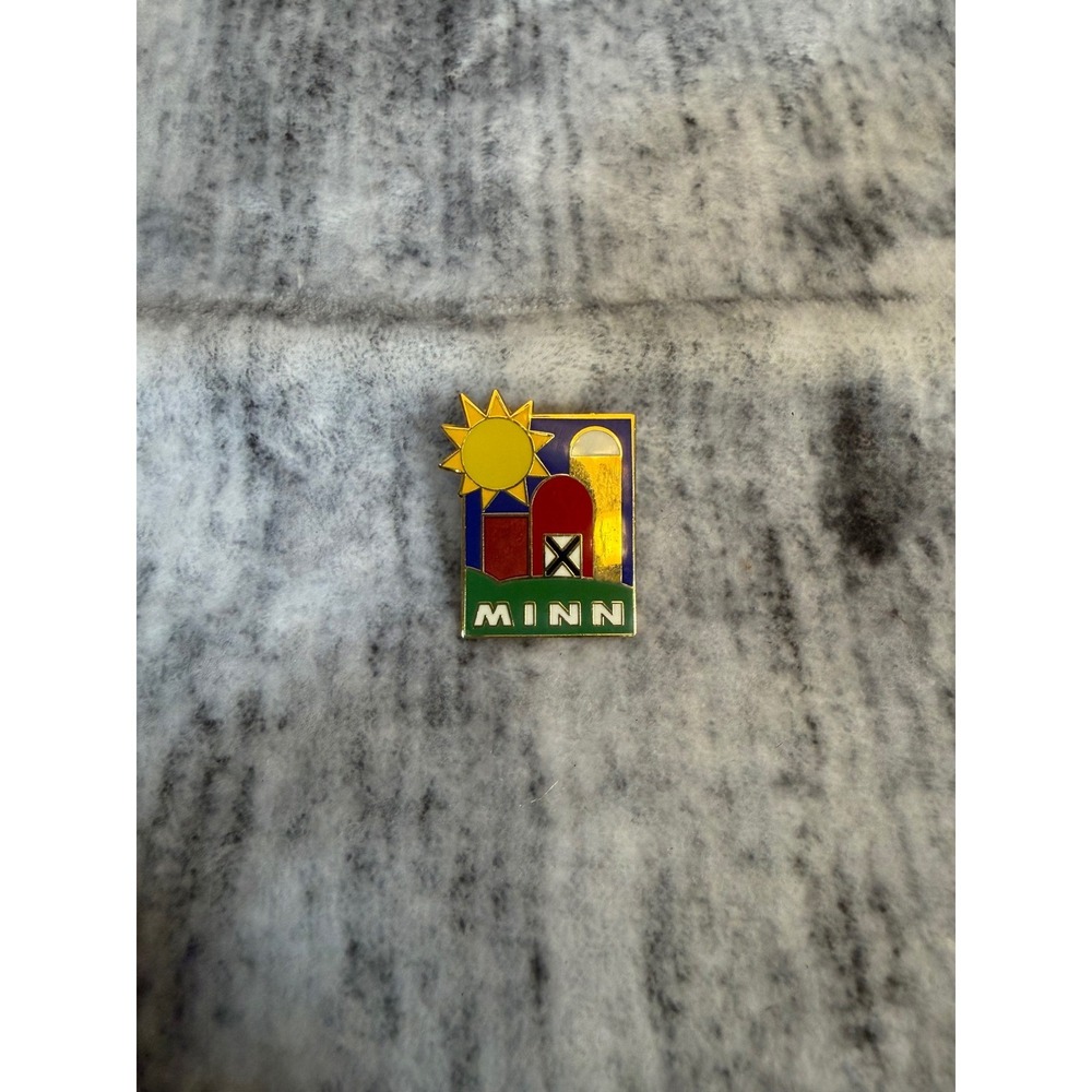 Vintage Minnesota MINN Enamel Pin Farm Scene Red Barn Silo Sun Souvenir Pinback